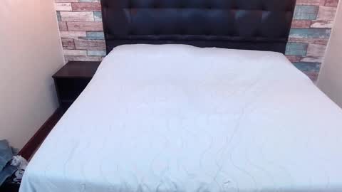 Snapshot of ammy_ronan chatting on 11/12/25, 03:34 IM AMMY online show from 11/12/25, 03:34