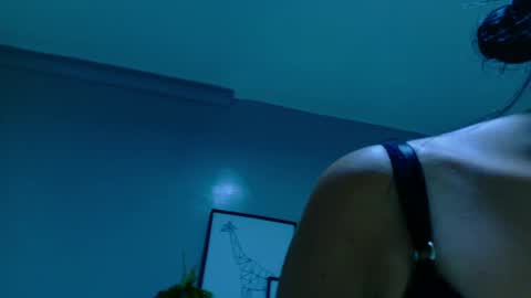 A M M Y  online show from 04/14/26, 09:37