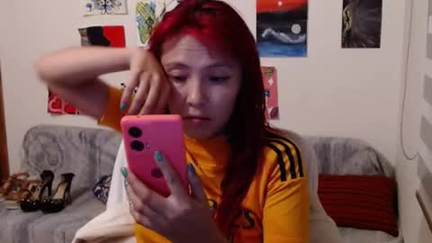yisel online show from 09/10/25, 02:33
