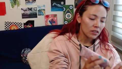 yisel online show from 10/20/25, 05:46