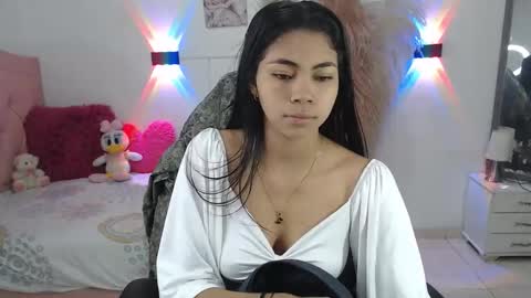 ammyy_wood_ online show from 10/12/25, 05:28