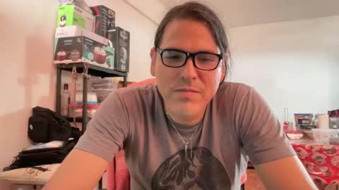 Snapshot of amo_s chatting on 11/05/25, 05:13 amo_s online show from 11/05/25, 05:13