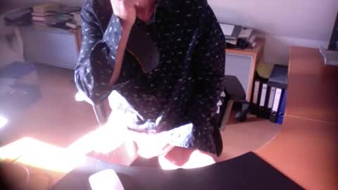 Amor2200 online show from 11/05/25, 11:10