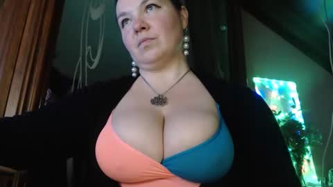 Snapshot of amorelara chatting on 12/08/24, 01:14 amorelara online show from 12/08/24, 01:14