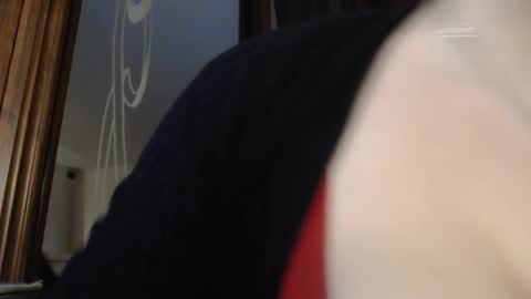 Snapshot of amorelara chatting on 02/06/25, 11:54 amorelara online show from 02/06/25, 11:54