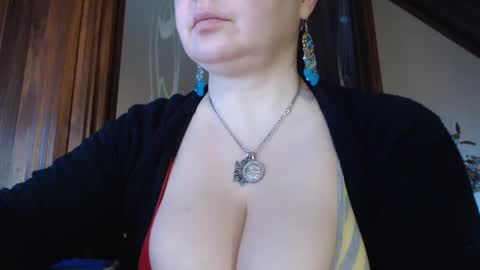 Snapshot of amorelara chatting on 02/24/25, 07:55 amorelara online show from 02/24/25, 07:55