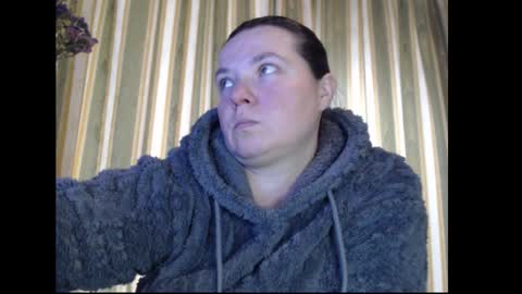 Snapshot of amorelara chatting on 10/10/25, 09:52 amorelara online show from 10/10/25, 09:52