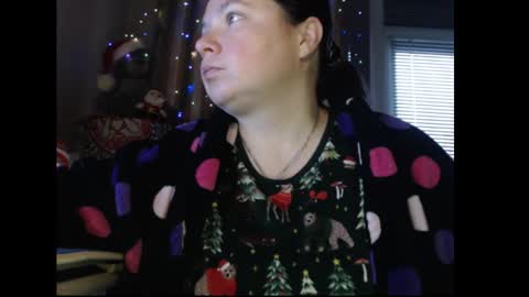 amorelara online show from 11/17/25, 06:08