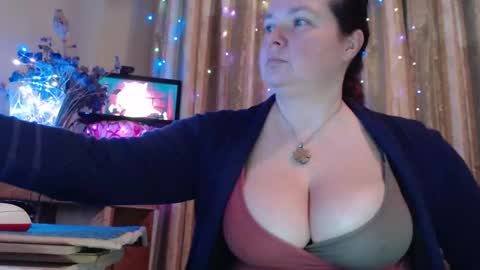 amorelara online show from 02/04/26, 06:19