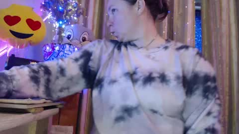 amorelara online show from 04/19/26, 01:32