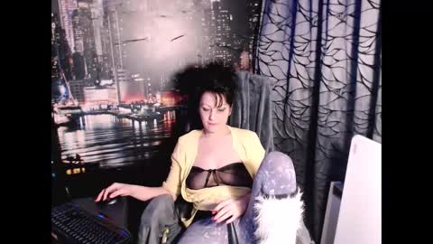 Sarah online show from 01/13/26, 05:18