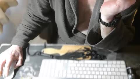 amslave4f online show from 04/30/26, 09:04