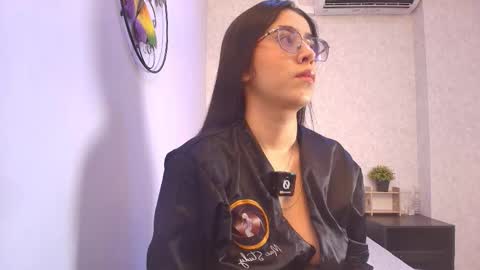 amy__wats0n online show from 01/05/26, 07:06