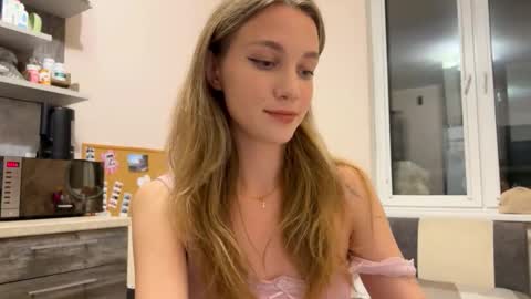 Amy Chill online show from 11/04/25, 04:17