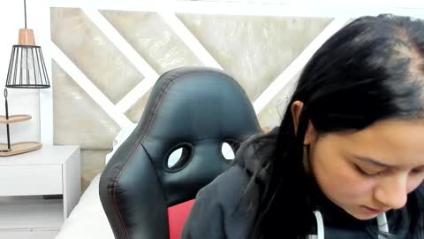 Aleja   online show from 01/10/26, 12:45