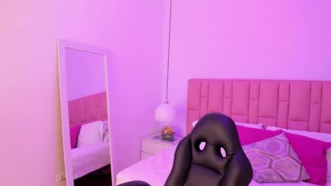 Aleja   online show from 01/12/26, 01:33