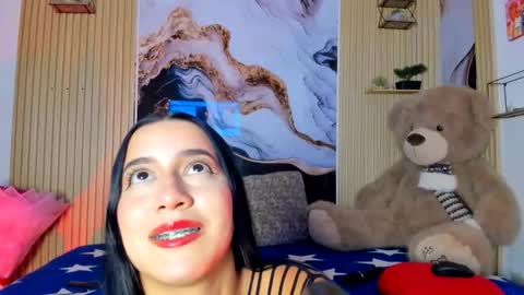 amy_leah_ online show from 09/09/25, 02:44