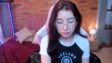 Snapshot of amy_sophiaa chatting on 06/13/26, 11:41 Amy sophia 3 online show from 06/13/26, 11:41