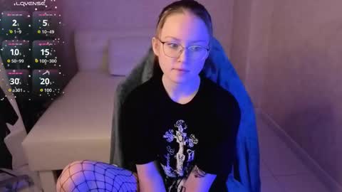 amycherryberry online show from 12/23/25, 01:25