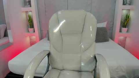 amy online show from 11/13/25, 11:31