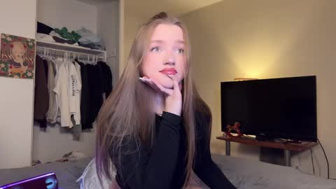 Amy online show from 01/12/25, 02:35