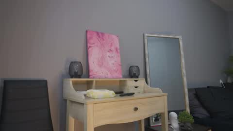 Snapshot of amylanee chatting on 10/15/25, 08:36 amylanee online show from 10/15/25, 08:36