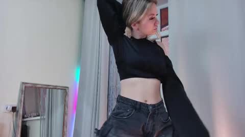 amylanee online show from 01/11/26, 08:19