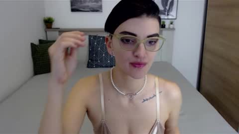 Snapshot of amylexy chatting on 12/08/24, 08:09 Hi there guys My pleasure in your hands pvt is open online show from 12/08/24, 08:09