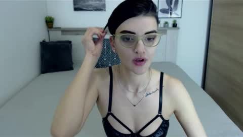 Snapshot of amylexy chatting on 01/07/25, 08:13 Hi there guys My pleasure in your hands pvt is open online show from 01/07/25, 08:13