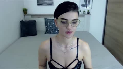 Snapshot of amylexy chatting on 01/07/25, 12:41 Hi there guys My pleasure in your hands pvt is open online show from 01/07/25, 12:41