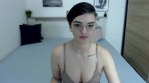 Snapshot of amylexy chatting on 07/05/26, 06:04 Hi there guys My pleasure in your hands pvt is open online show from 07/05/26, 06:04