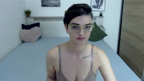 Snapshot of amylexy chatting on 07/10/26, 07:05 Hi there guys My pleasure in your hands pvt is open online show from 07/10/26, 07:05