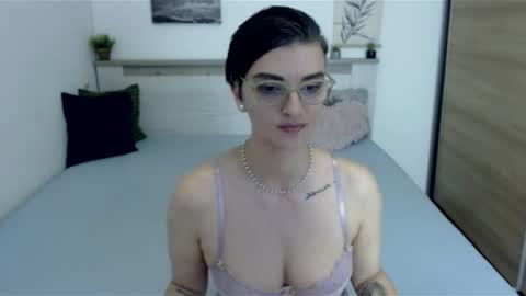 Snapshot of amylexy chatting on 07/20/26, 07:16 Hi there guys My pleasure in your hands pvt is open online show from 07/20/26, 07:16
