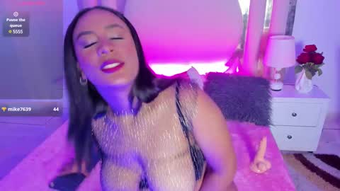 Snapshot of amymasson chatting on 12/11/24, 05:37 Amy online show from 12/11/24, 05:37