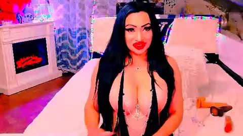 Snapshot of amyrarosera chatting on 07/07/26, 10:03 Alimoonyia online show from 07/07/26, 10:03