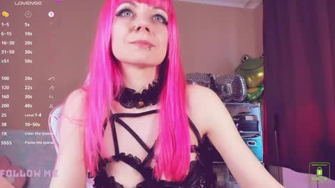 Snapshot of amyrose69 chatting on 04/24/26, 10:18 Amy Rose online show from 04/24/26, 10:18