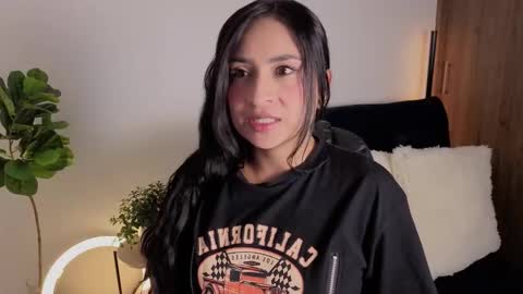 Aleja  online show from 11/24/25, 03:06