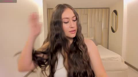 AMY R  online show from 05/16/26, 02:19