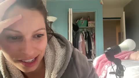 Amy Smilez online show from 01/02/25, 08:02