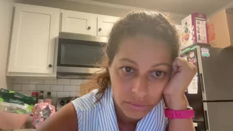 Amy Smilez online show from 09/26/25, 02:21