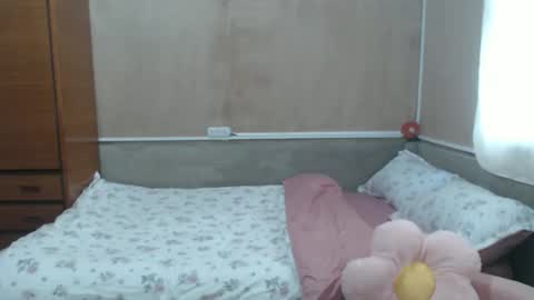 Snapshot of amysweetbabe chatting on 05/14/26, 10:27 amysweetbabe online show from 05/14/26, 10:27
