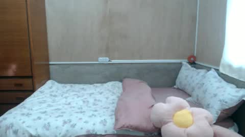 Snapshot of amysweetbabe chatting on 06/20/26, 10:23 amysweetbabe online show from 06/20/26, 10:23