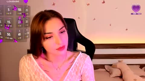 amyvilvet online show from 10/25/25, 08:58