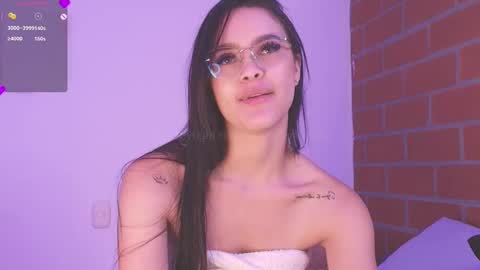 IG amyw0w   online show from 02/22/25, 06:28