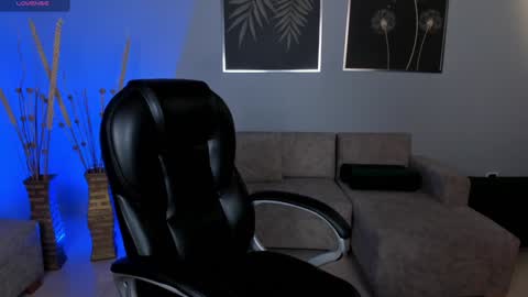 AMY WALKER online show from 02/05/25, 10:19