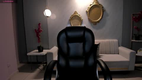 AMY WALKER online show from 02/07/25, 10:19