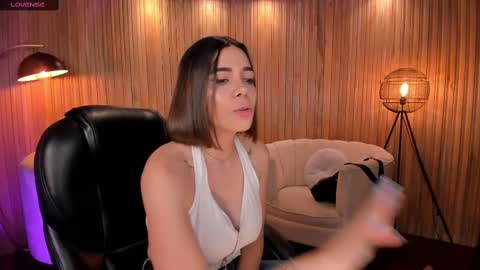 AMY WALKER online show from 02/26/25, 10:15