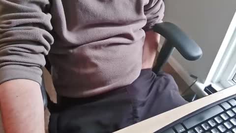 A online show from 11/23/25, 01:00