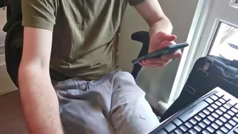 A online show from 03/15/26, 02:34