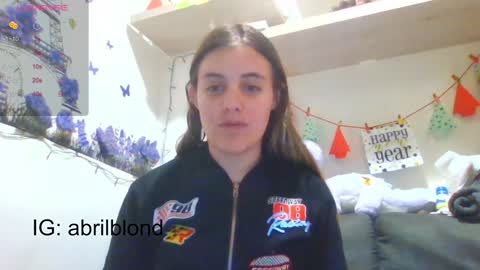 Abril online show from 01/11/25, 04:16